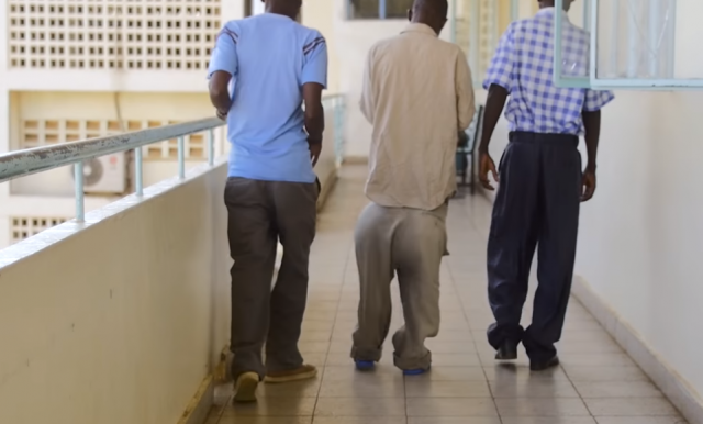 Mladiæ s penisom dugim 90 cm podvrgnut spasonosnoj operaciji